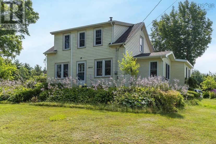 18665 Highway 103, Middlewood