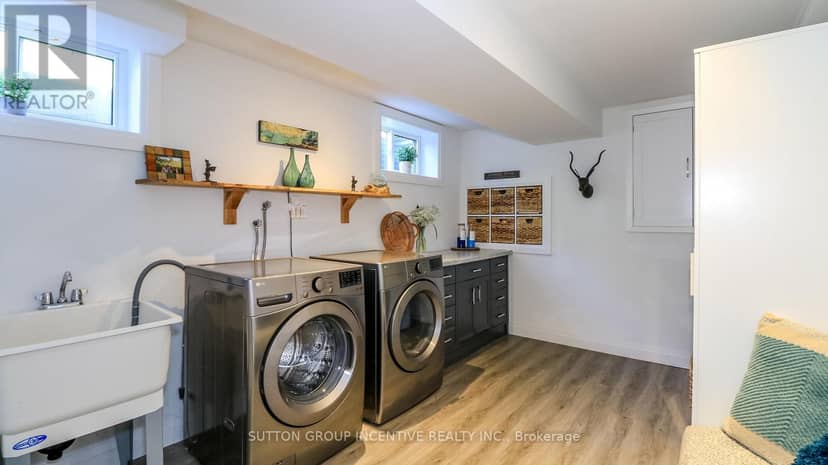 40 Varden Avenue — photo 18 of 38