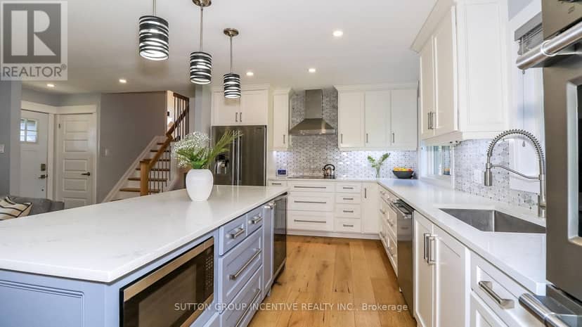 40 Varden Avenue — photo 7 of 38