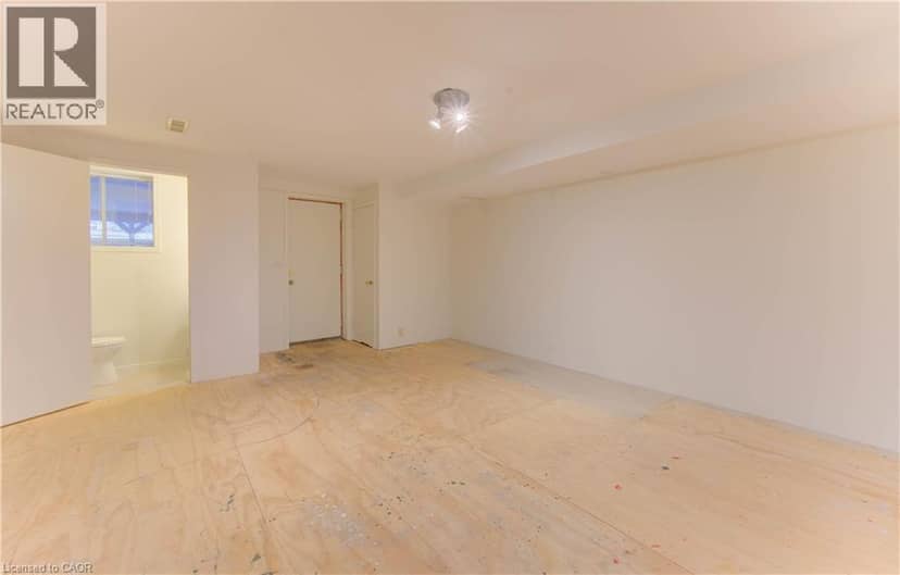 440 PIONEER Drive Unit# 3 — photo 14 of 20
