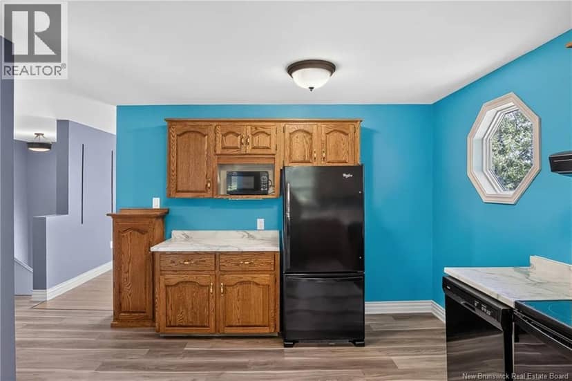 175 Highland Road — photo 11 of 40
