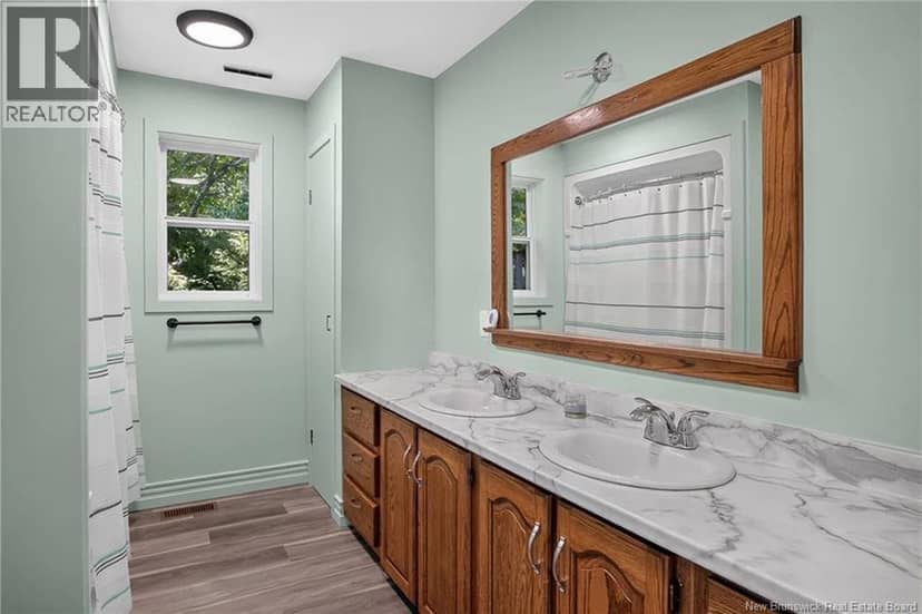 175 Highland Road — photo 22 of 40