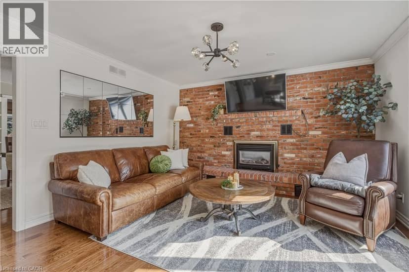 6 IRIS Court — photo 19 of 40