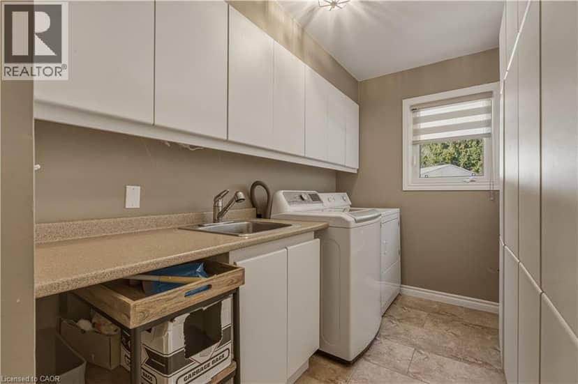 6 IRIS Court — photo 24 of 40