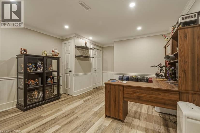 6 IRIS Court — photo 37 of 40