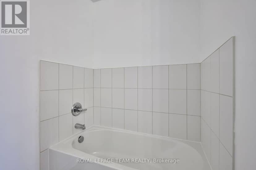H - 105 Fraser Fields Way — photo 15 of 21