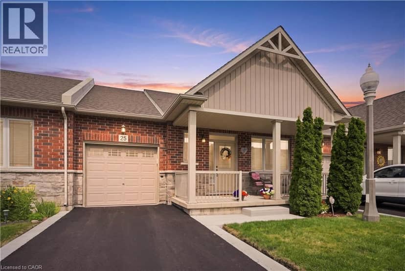 25 STICKLAND Lane — photo 1 of 40