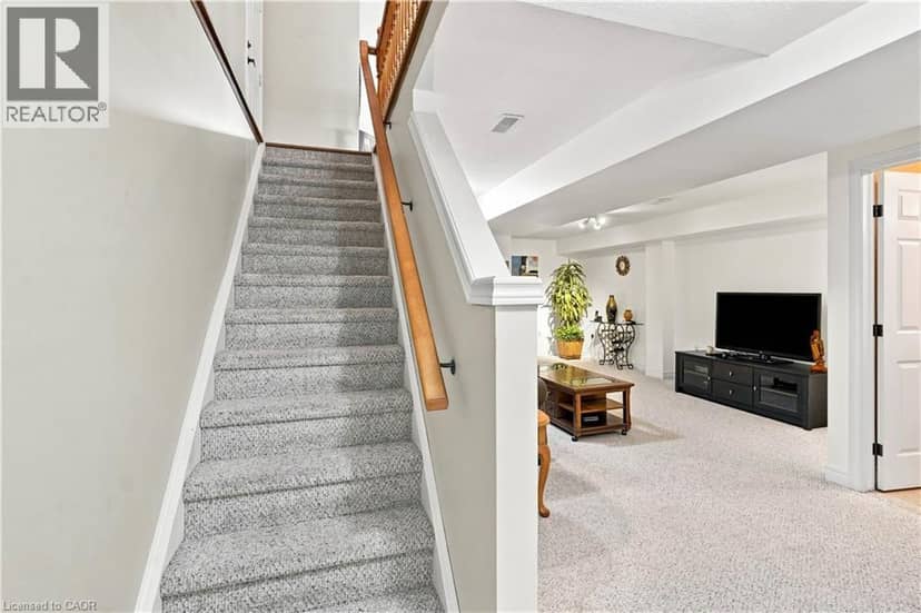 25 STICKLAND Lane — photo 31 of 40