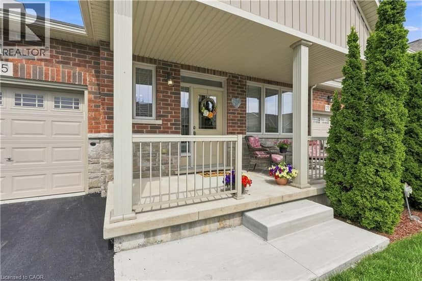 25 STICKLAND Lane — photo 5 of 40