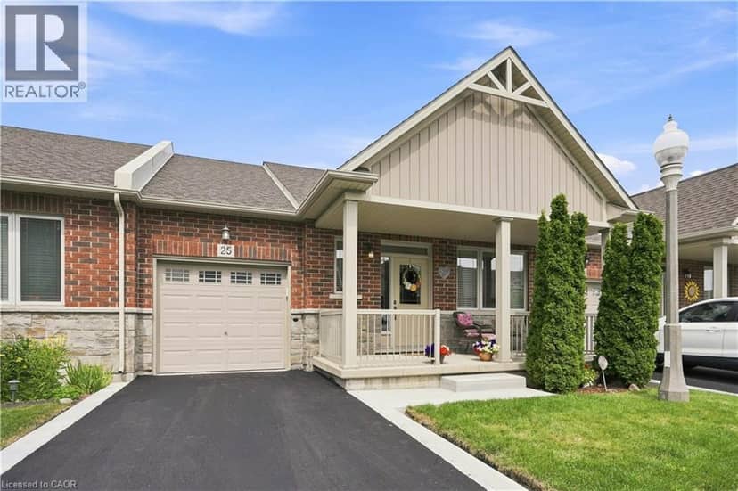 25 STICKLAND Lane — photo 2 of 40
