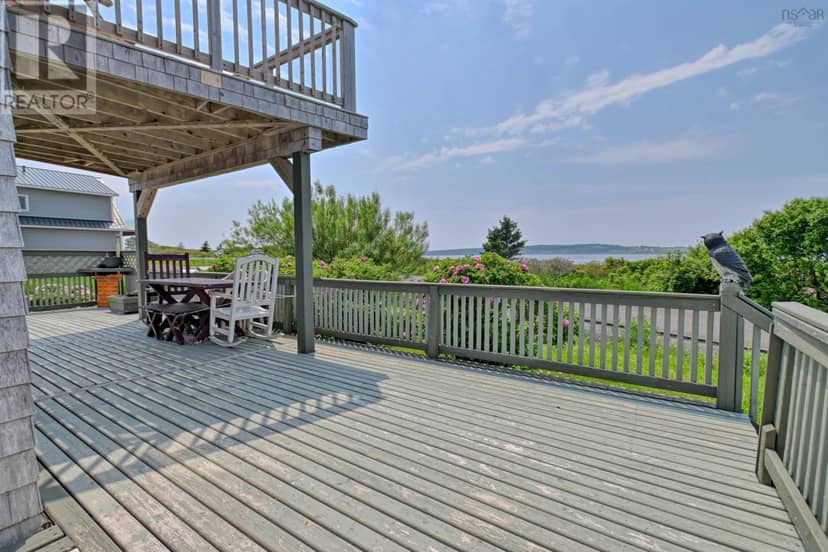 1 Bayberry Road — photo 14 of 40