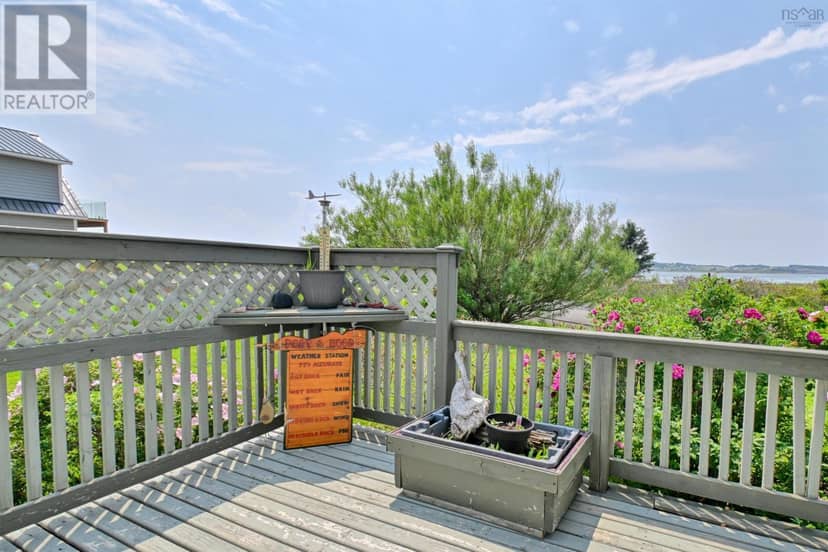 1 Bayberry Road — photo 16 of 40