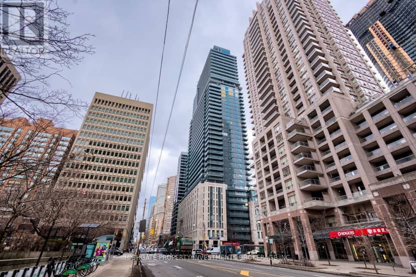 2711 - 955 Bay Street — photo 1 of 35