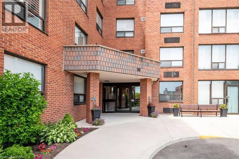 99 DONN Avenue Unit# 403, Stoney Creek, photo 2