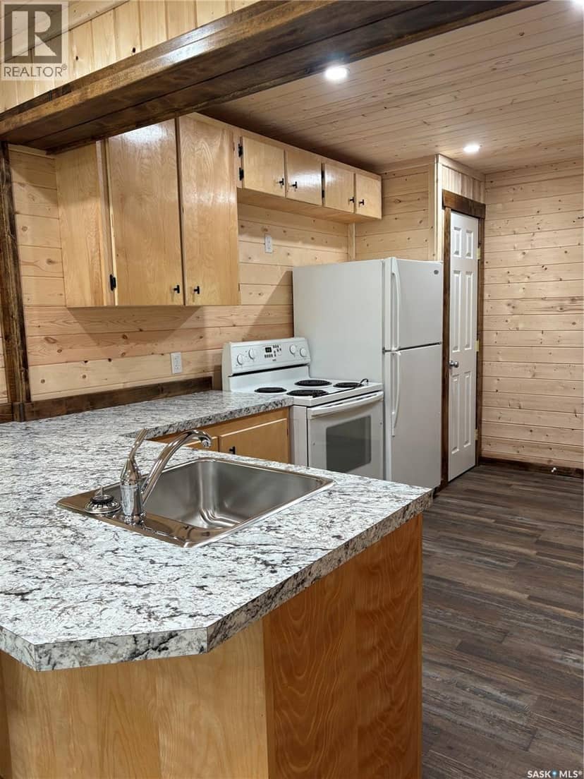 Thompson Acreage — photo 13 of 34