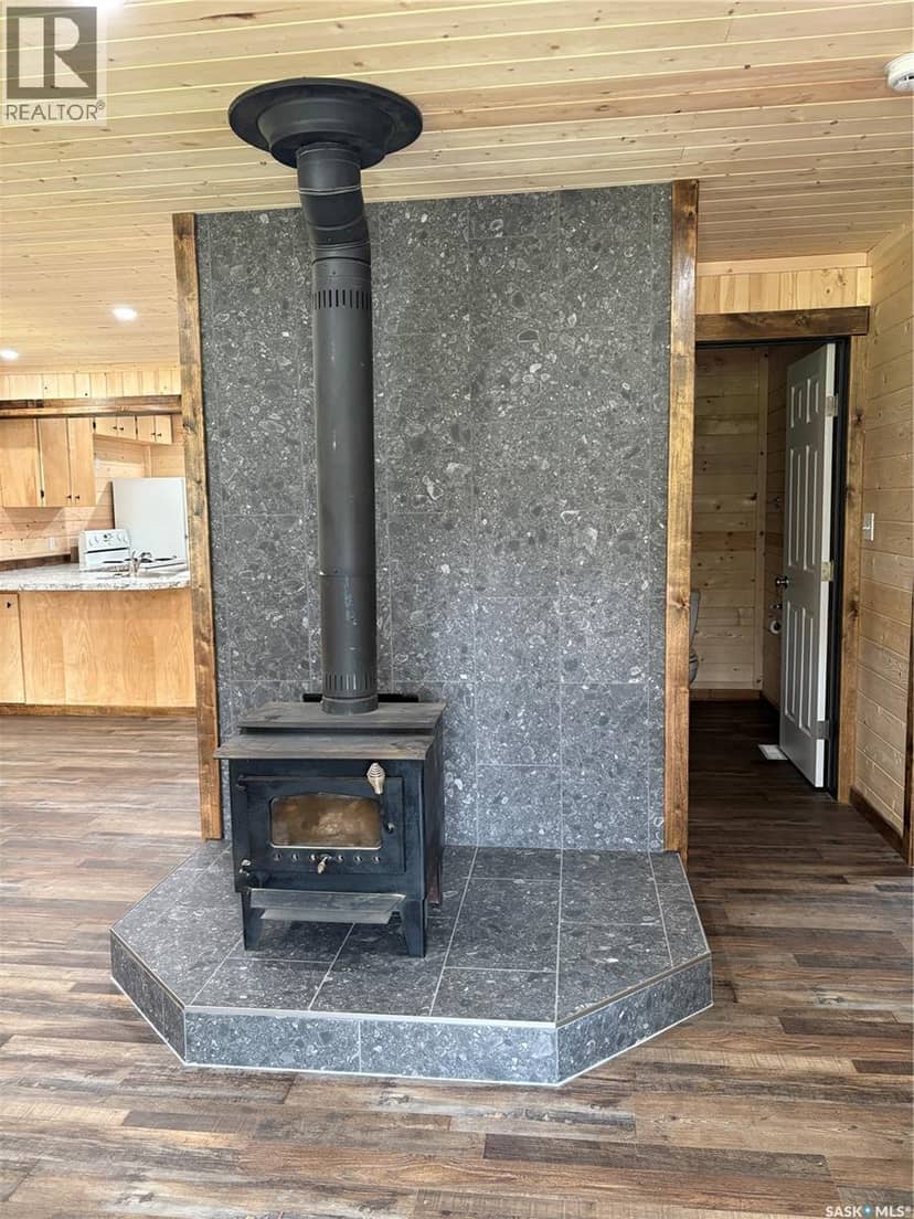 Thompson Acreage — photo 15 of 34