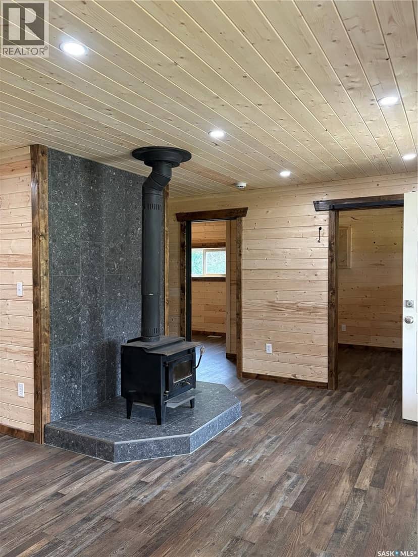 Thompson Acreage — photo 17 of 34
