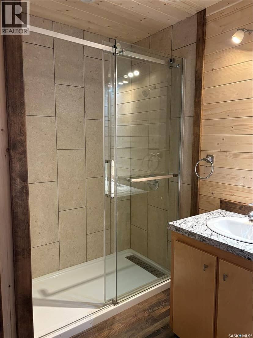 Thompson Acreage — photo 18 of 34