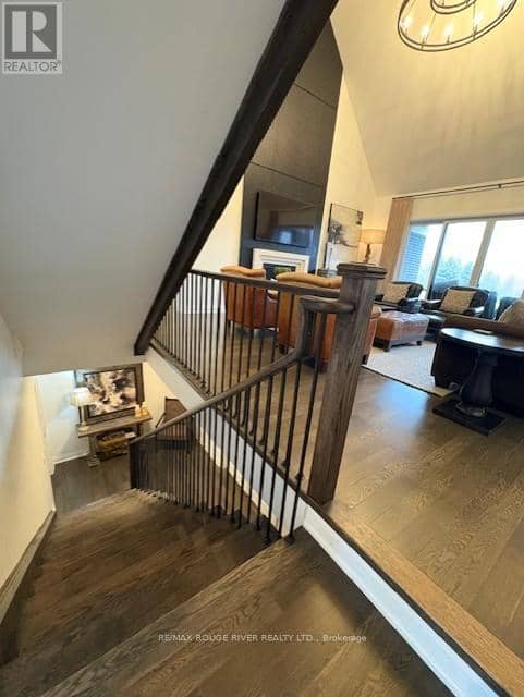 49 Bonnie Brae Court — photo 9 of 36