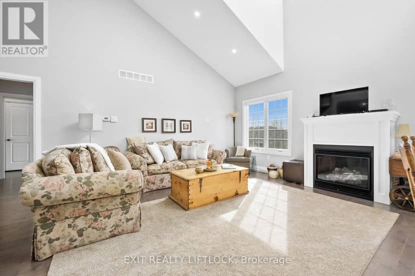 10 - 68 Blossom Court — photo 24 of 40