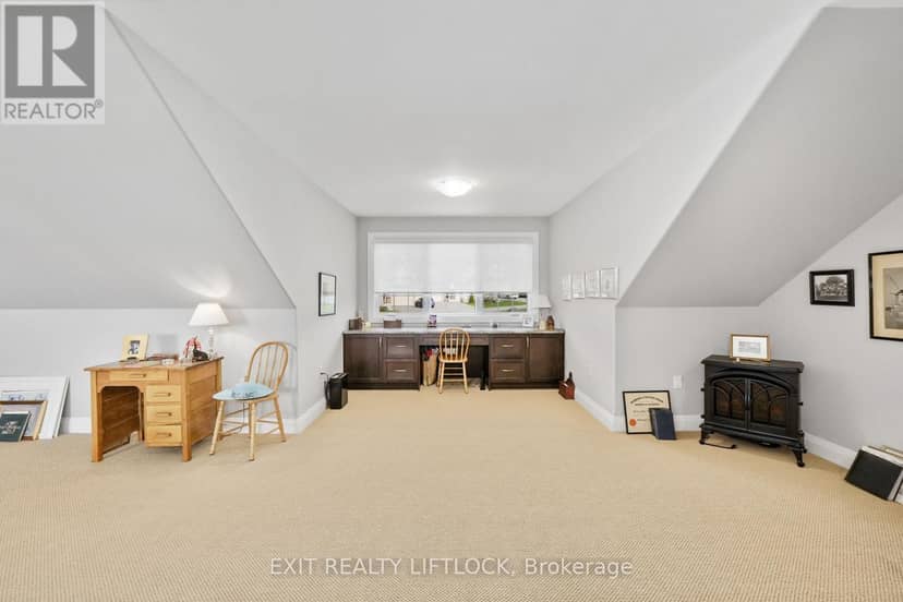 10 - 68 Blossom Court — photo 35 of 40