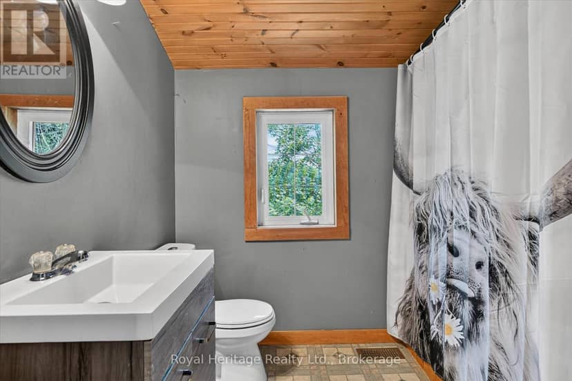82 Kennedy Drive — photo 33 of 40