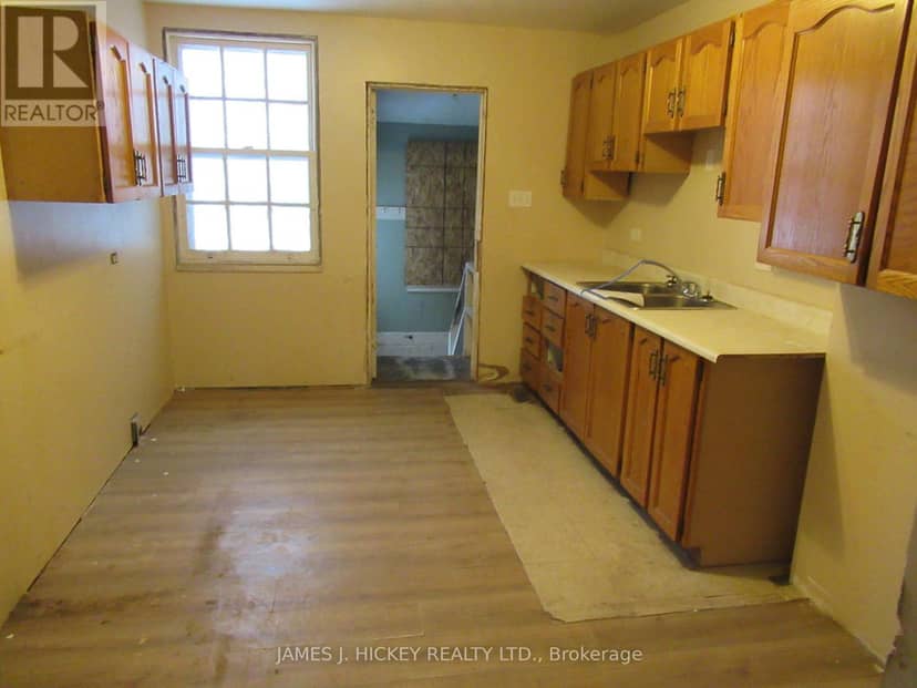 10 Iberville Street — photo 6 of 17