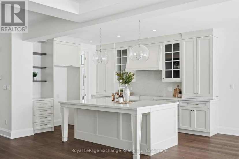 90 Inverness Street N, Kincardine, photo 5