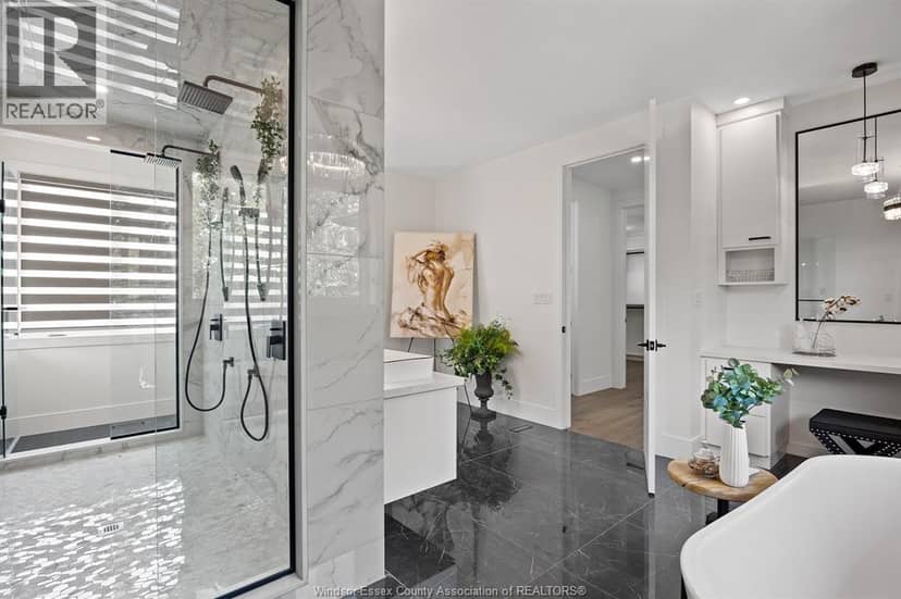 3563 Donato — photo 21 of 40