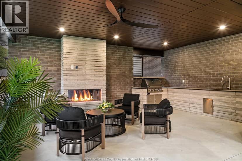 3563 Donato — photo 39 of 40