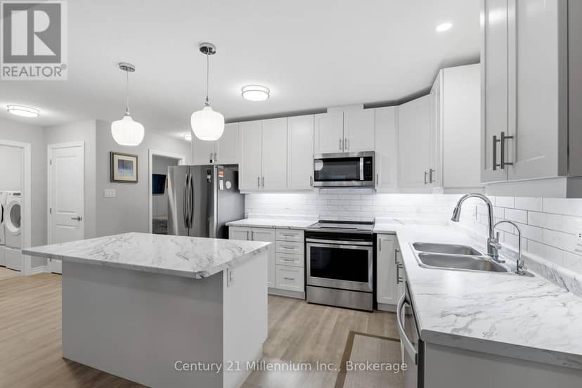 66 Ivy Crescent — photo 10 of 25