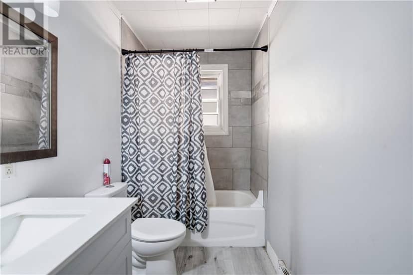 398 Bond Street — photo 10 of 24