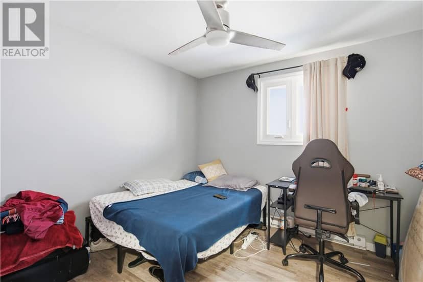 398 Bond Street — photo 14 of 24