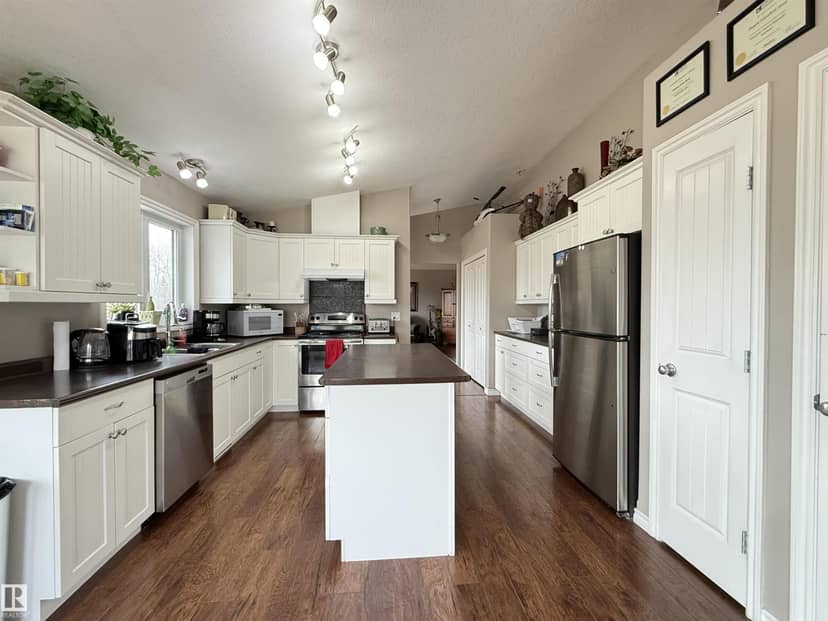 15113 Township Road 670 — photo 12 of 40