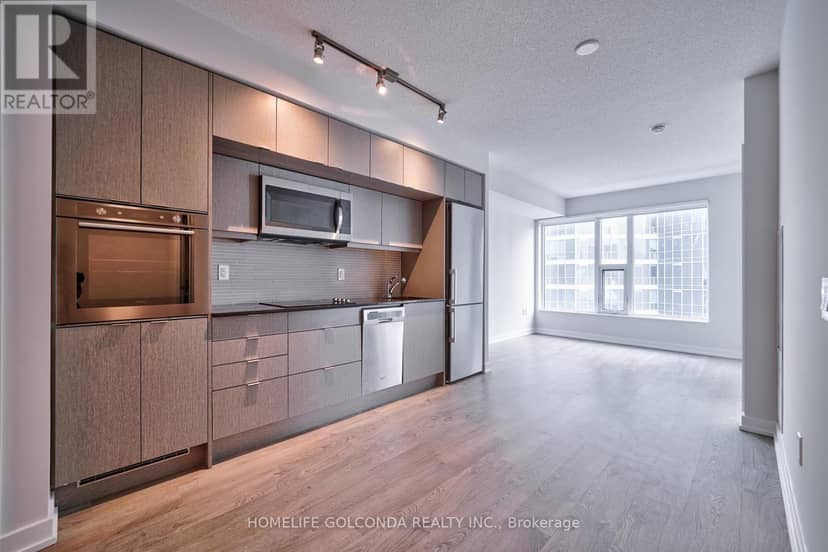 2607 - 10 York Street — photo 17 of 34