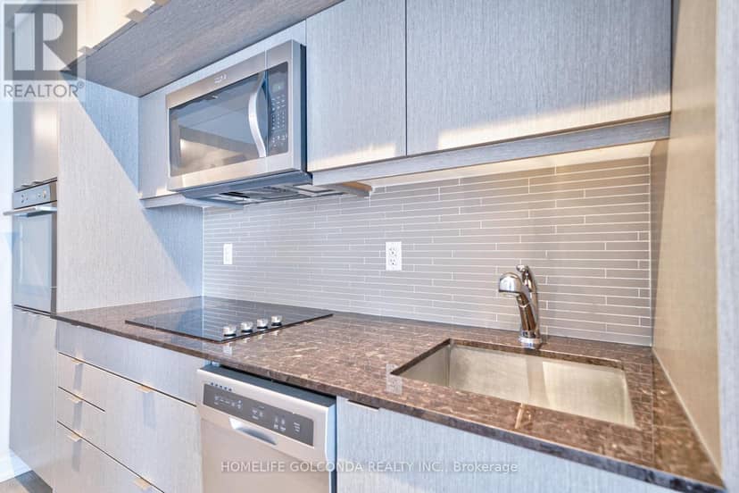 2607 - 10 York Street — photo 22 of 34
