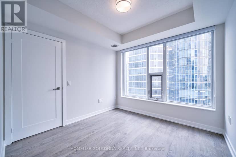 2607 - 10 York Street — photo 29 of 34