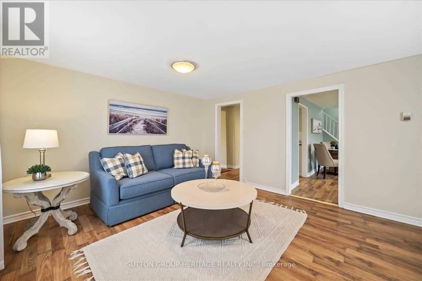1612 Dufferin Street — photo 5 of 20