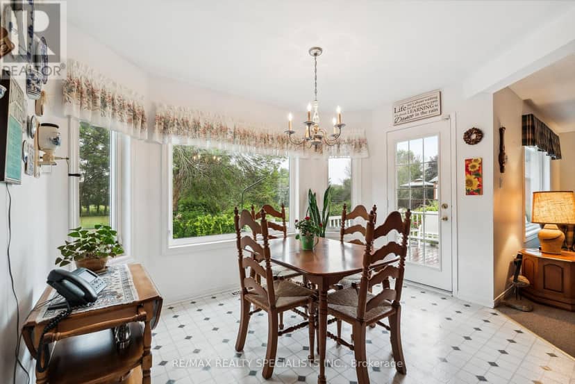 22 Lamont Creek Drive — photo 15 of 40
