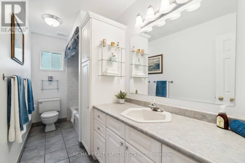 22 Lamont Creek Drive — photo 18 of 40