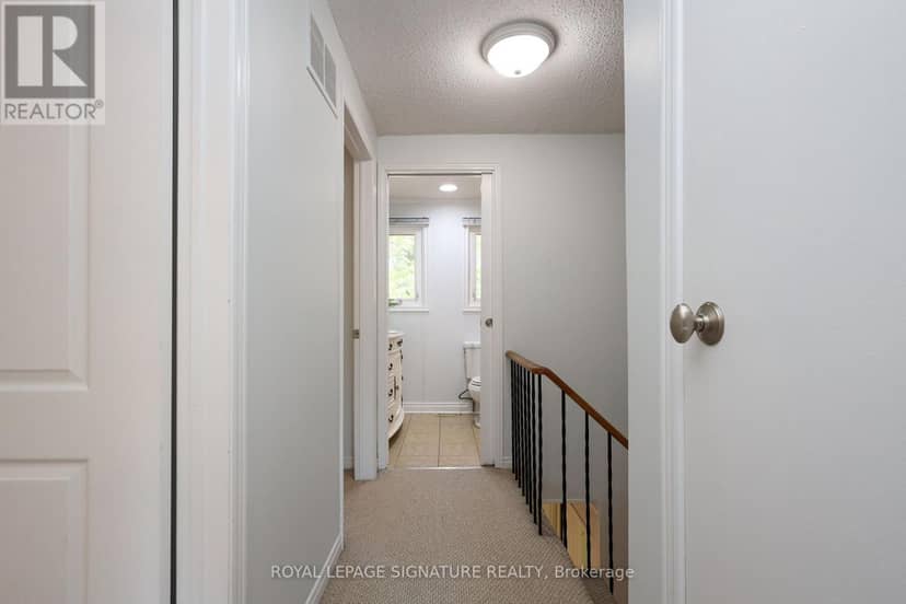 37 Oleander Crescent — photo 35 of 40