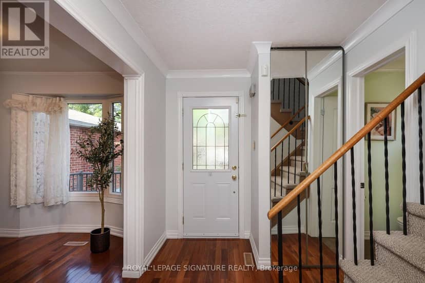 37 Oleander Crescent — photo 5 of 40