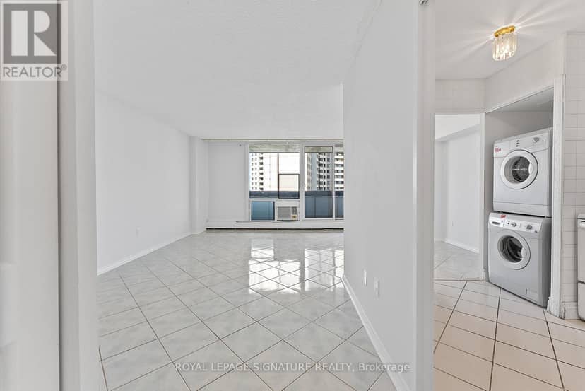 906 - 5 San Romanoway, Toronto, photo 4