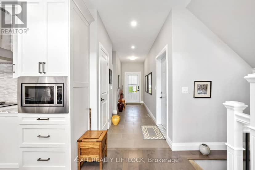 10 - 68 Blossom Court — photo 19 of 40