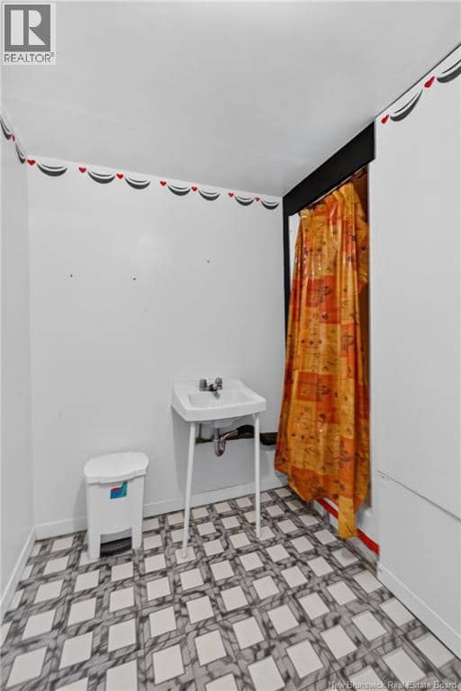 101 Birchmount Drive — photo 37 of 40