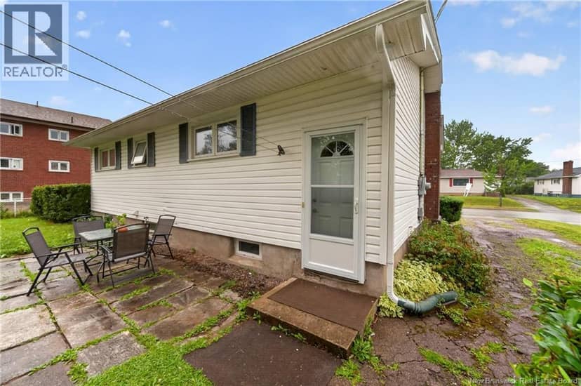 101 Birchmount Drive — photo 39 of 40