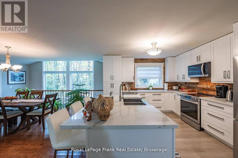 25 Lakeland Avenue — photo 13 of 40