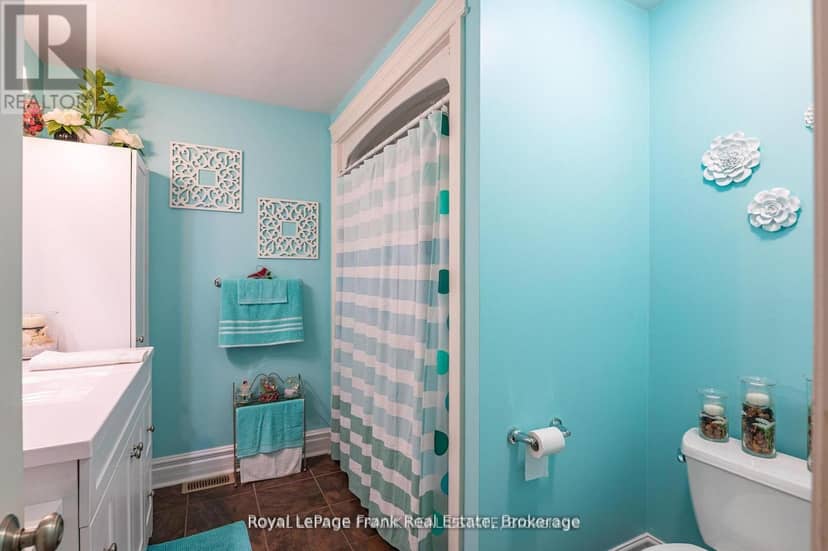 25 Lakeland Avenue — photo 18 of 40