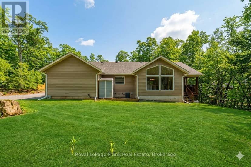 25 Lakeland Avenue — photo 37 of 40