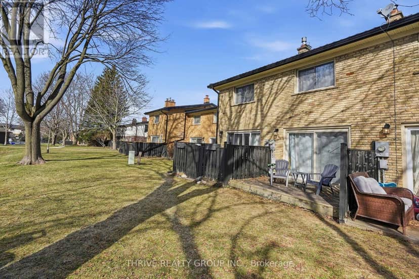 12 Guildwood Walk — photo 28 of 40